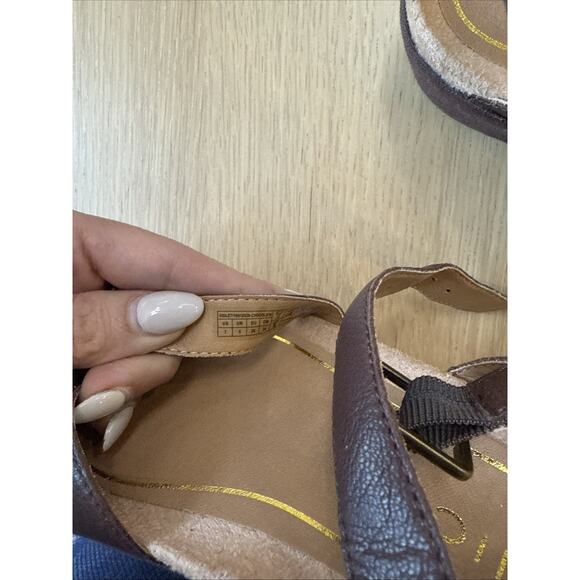 Vionic Violet Chocolate Brown Size 7 wedge sandals comfort shoes - Picture 5 of 5